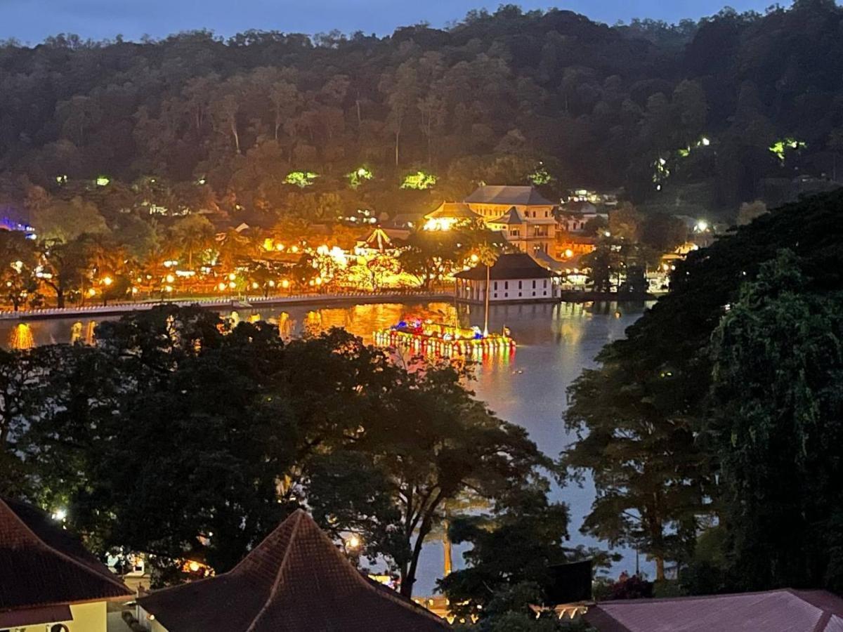 The Glen แคนดี้ ภายนอก รูปภาพ